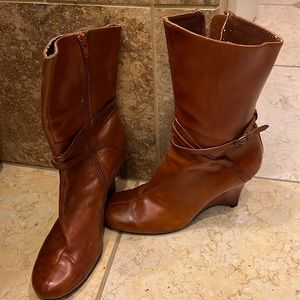 Steve Madden wedge boot Rust Brown size 8.5